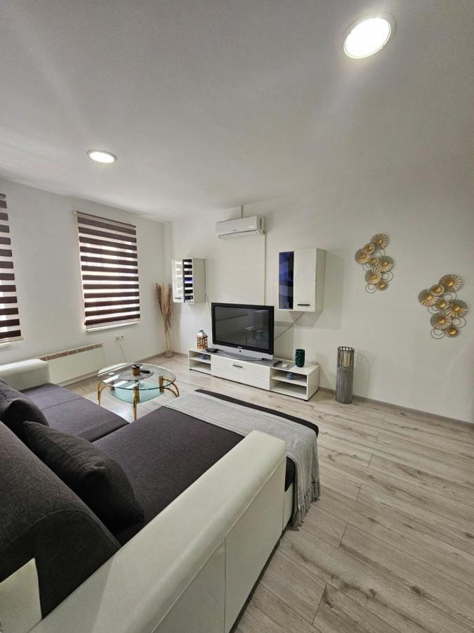 Apartment Aria Vinkovci Dış mekan fotoğraf