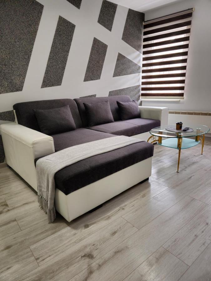 Apartment Aria Vinkovci Dış mekan fotoğraf
